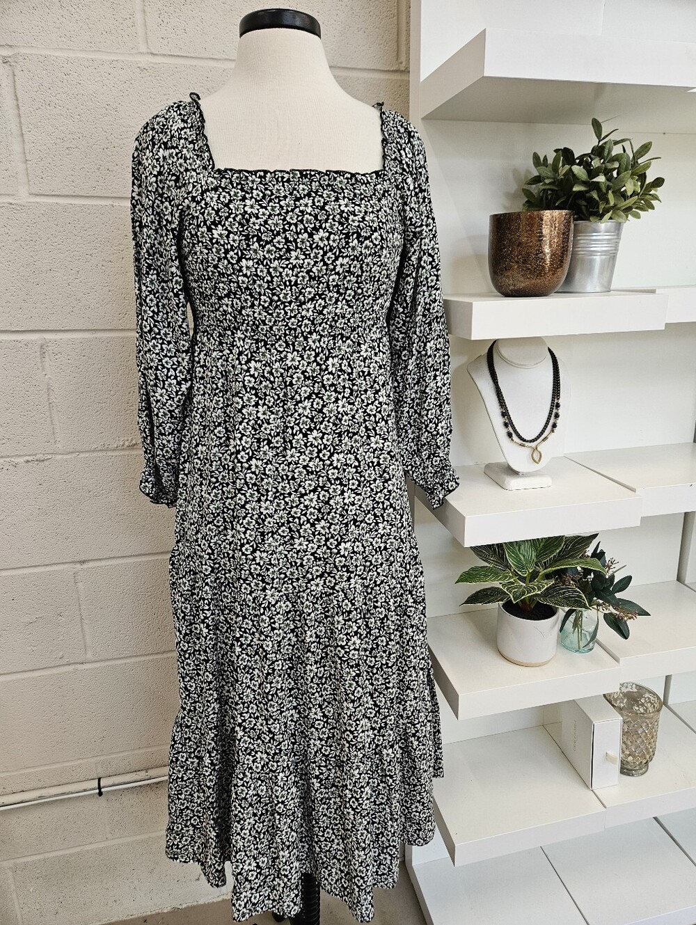 Floral 3/4 Sleeve Smocked Dress
